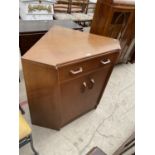 A RETRO TEAK G-PLAN E-GOMME CORNER BUREAU, 39" WIDE