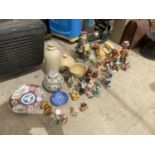 AN ASSORTMENT OF CERAMIC WARE TO INCLUDE ORIENTAL GINGER JAR, STONE WARE ITEMS AND MUSICAL FIGURES