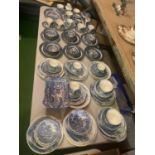 A LARGE AMOUNT OF BLUE AND WHITE CERAMIC WARE TO INCLUDE 'WESSEX COLLECTION, SUTHERLAND CHINA AND