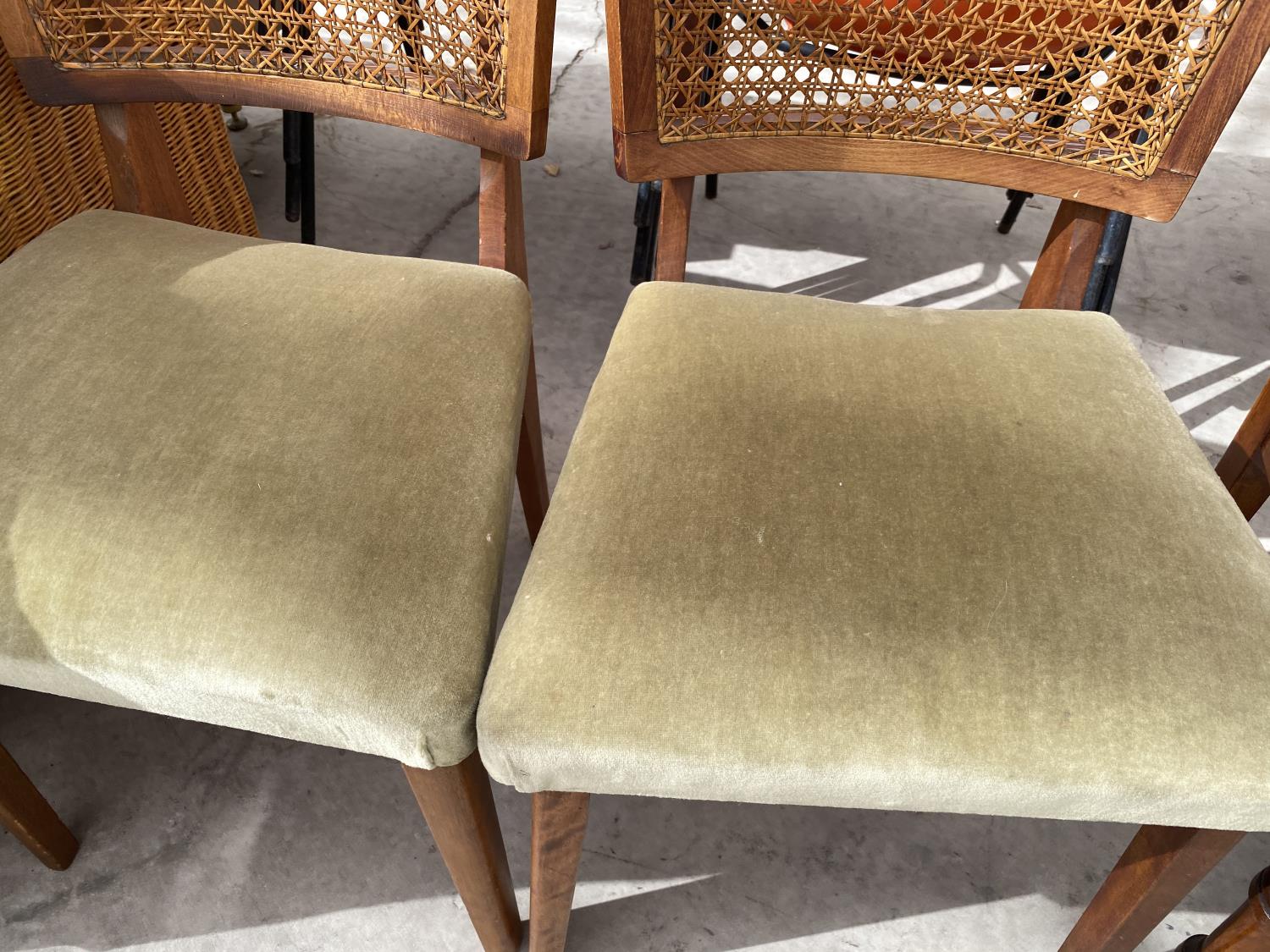 A PAIR OF RETRO TEAK POSSIBLY DANISH DESIGN DINING CHAIRS WITH SPLIT CANE BACKS - Image 3 of 3