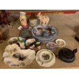 A SELECTION CERAMIC OF PLATES AND STONEWARE