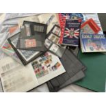 A CARTON CONTAINING TWO S/B?S OF USED GB COMMEMORATIVES PLUS VARIOUS GB CATALOGUES