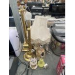 AN ASSORTMENT OF TABLE LAMPS TO INCLUDE A CERAMIC OWL AND TWO GILT LAMPS ETC