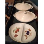 THREE ITEMS TO INCLUDE A ROYAL WORCESTER 'EVESHAM' DOUBLE VEGETABLE SERVING DISH, TWO CHINA LIDDED