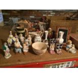 A COLLECTION OF CERAMICS TO INLCUDE STAFFORDSHIRE FIGURINES, DOULTON, COALPORT ETC