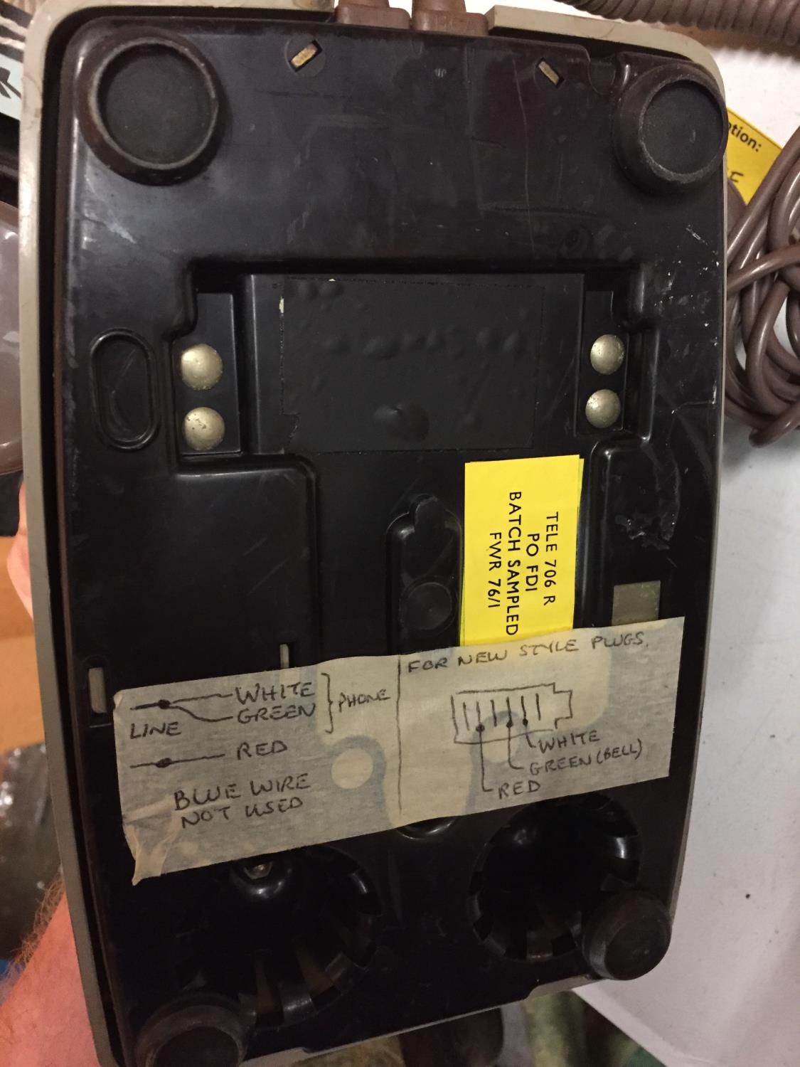 AN AVOMETER MODEL D AIR MINISTRY TEST METER TOGETHER WITH VINTAGE ROTARY TELEPHONE - Image 5 of 5