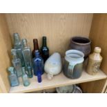 AN ASSORTMENT OF GLASS AND CERAMIC WARE TO INCLUDE STONEWARE VESSELS ETC