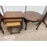 A NEST OF THREE OAK TABLES AND CIRCULAR COFFEE TABLE, ON CABRIOLE LEGS