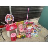 AN ASSORTMENT OF CHILDRENS TOYS TO INCLUDE A DISNEY PRINCESS DRESSING TABLE, A KIDS SINGING MACHINE,