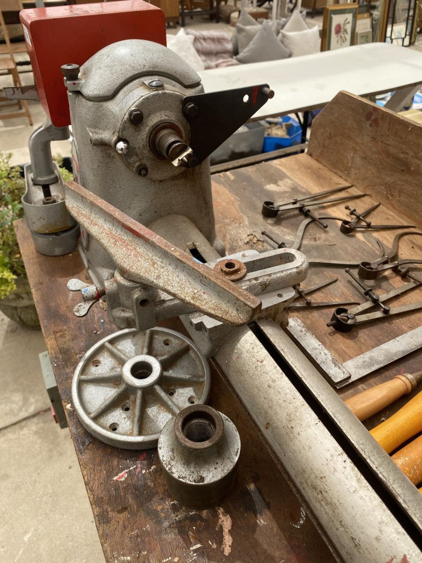 A MYFORD ML8 WOODTURNING LATHE WITH LARGE MOTOR, A LARGE ASSORTMENT OF WOOD TURNING CHISELS AND - Image 11 of 13