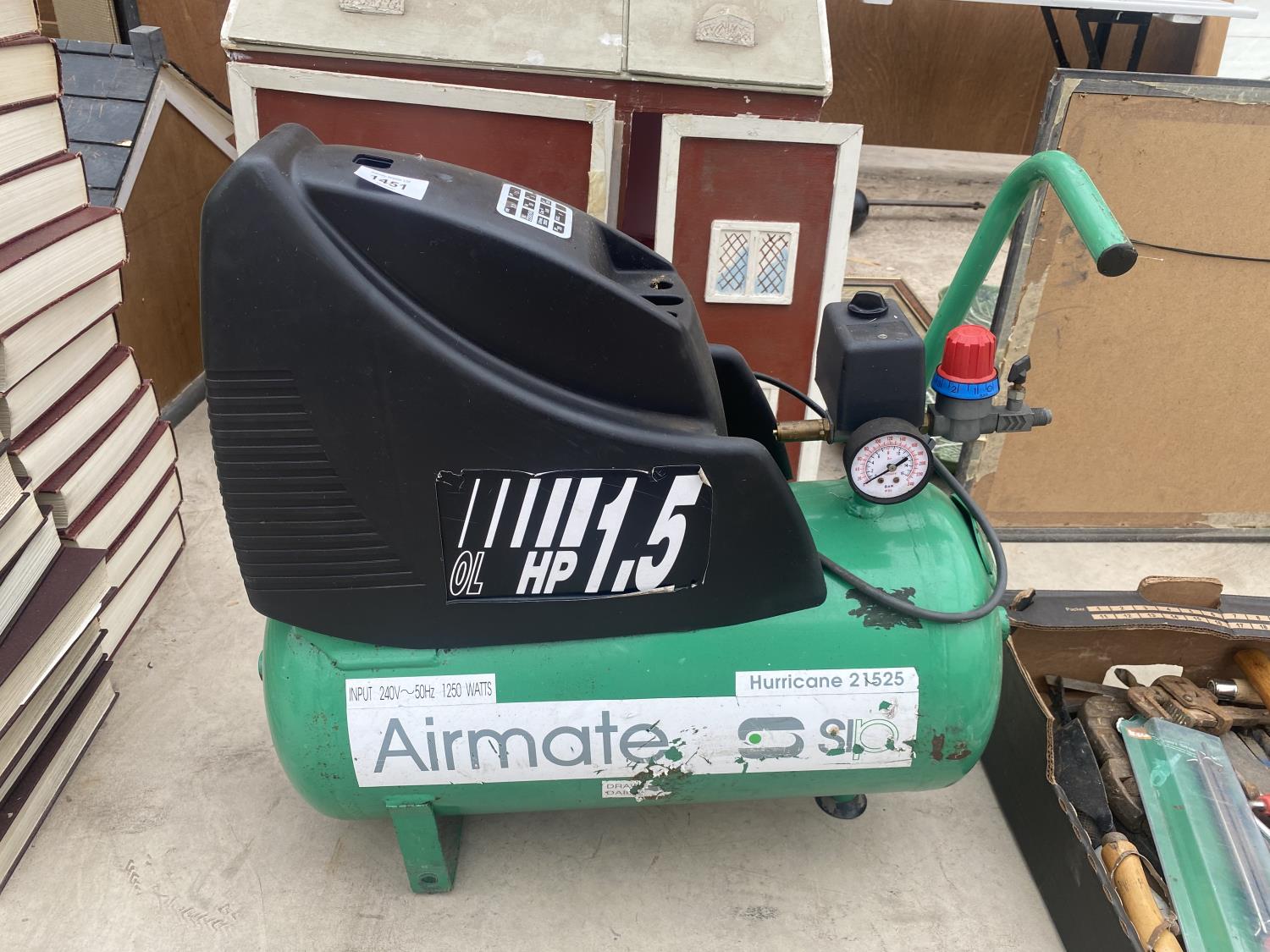 AN AIRMATE HURRICANE 21525 240V AIR COMPRESSOR BELIEVED IN WORKING ORDER BUT NO WARRANTY
