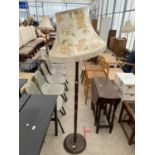 A MID 20TH CNETURY STANDARD LAMP