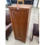 A MODERN STORAGE CUPBOARD WITH FILING DRAWER TO THE BASE, 17.5" WIDE