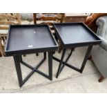 A PAIR OF MODERN BLACK LAMP TABLES WITH RAISED RIMS, 18" SQUARE
