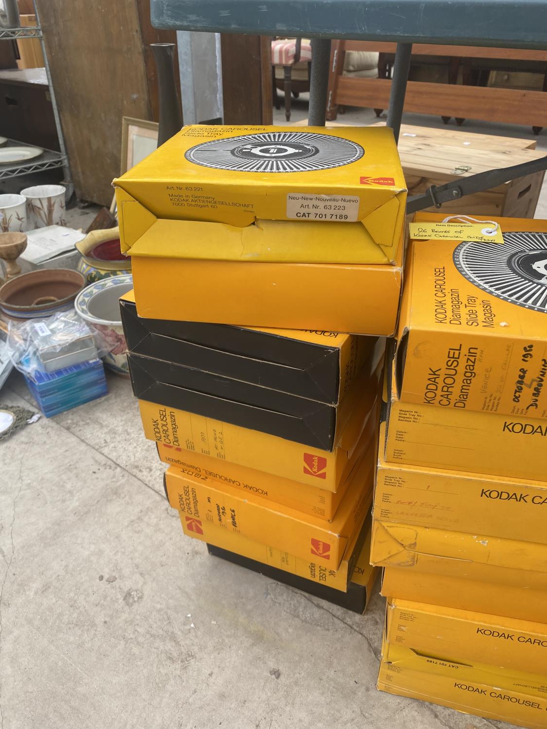 A GROUP OF TWENTY SIX BOXES OF KODAK CAROUSEL SLIDE TRAYS - Image 4 of 4