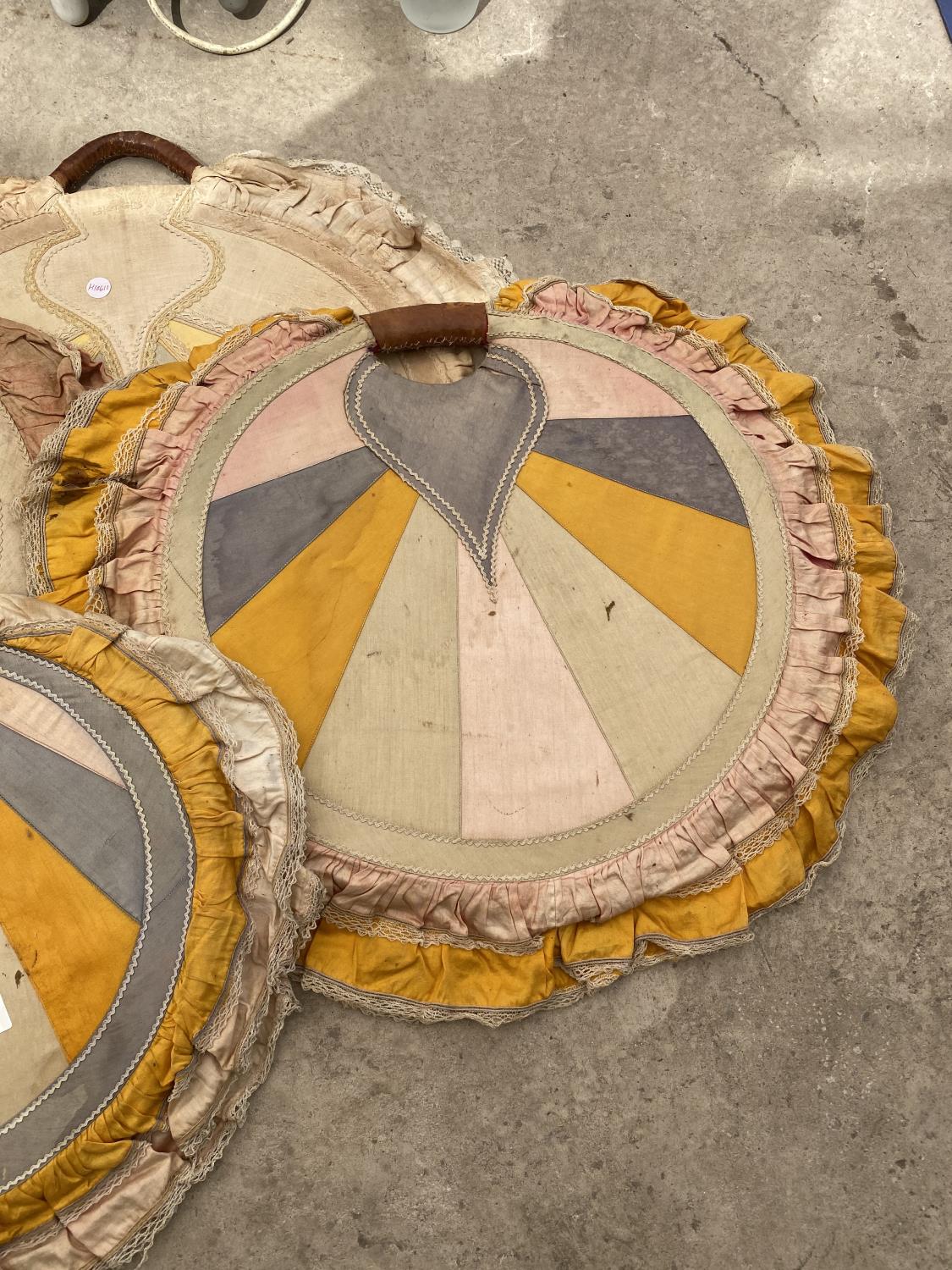 FIVE ANTIQUE EMBROIDERED FANS - Image 3 of 4