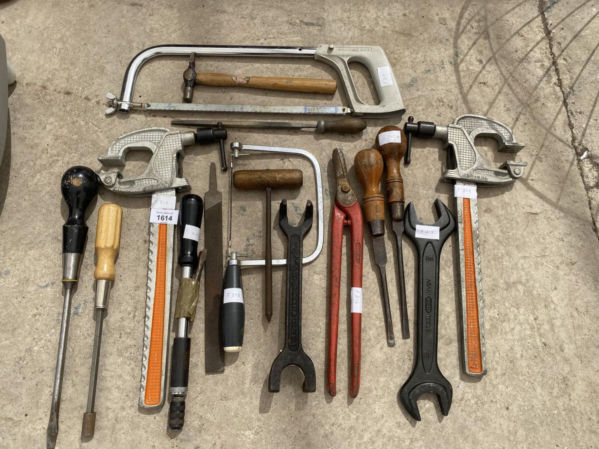 VARIOUS TOOLS - SCREWDRIVERS, CLAMPS ETC