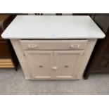 A MID 20TH CENTURY KITCHEN BASE UNIT WITH FORMICA TOP, 36" WIDE