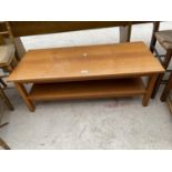 A RETRO TEAK TWO TIER COFFEE TABLE, 39" X 17"