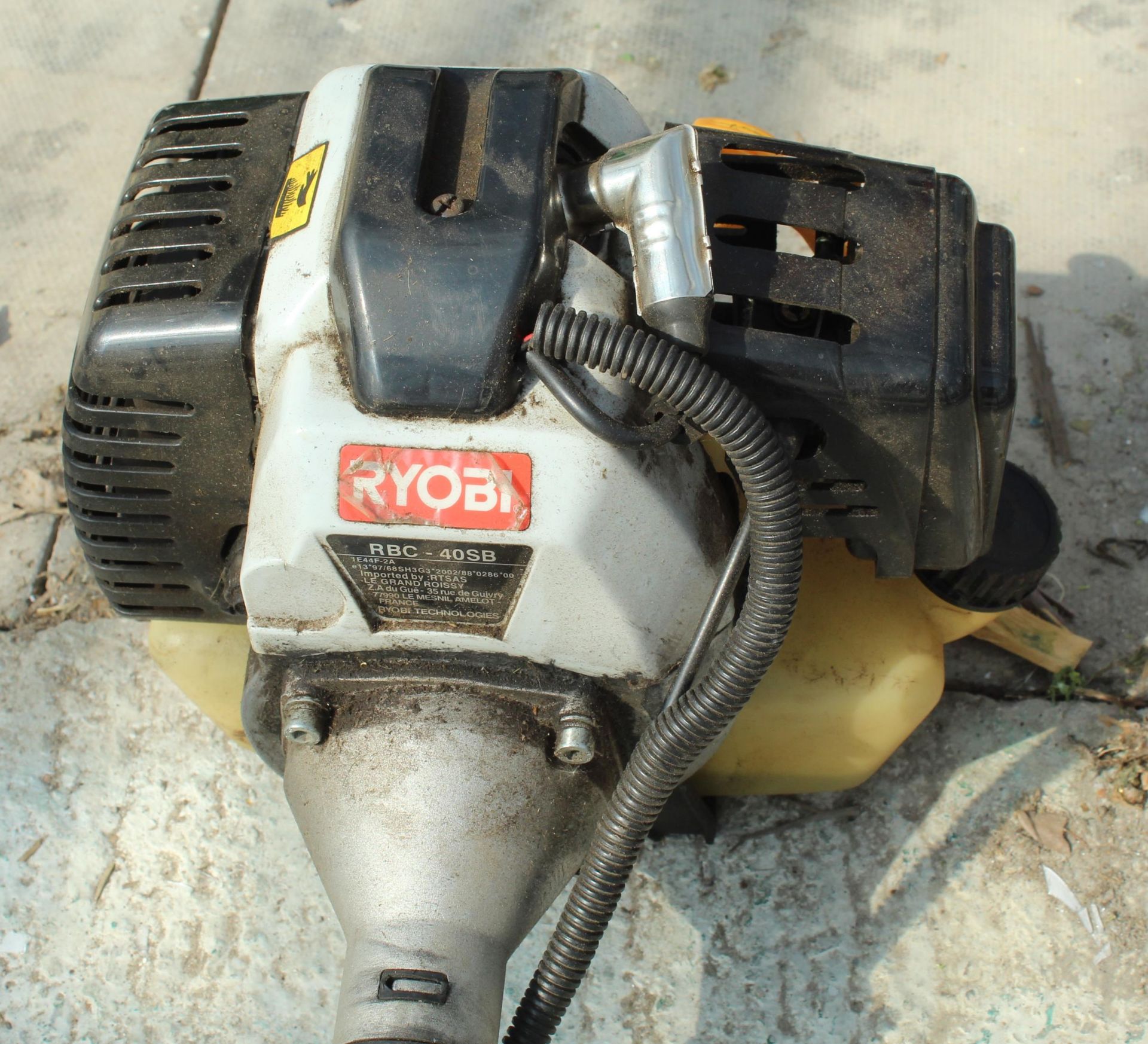 RYOBI PETROL BUSH CUTTER NO VAT - Image 2 of 2