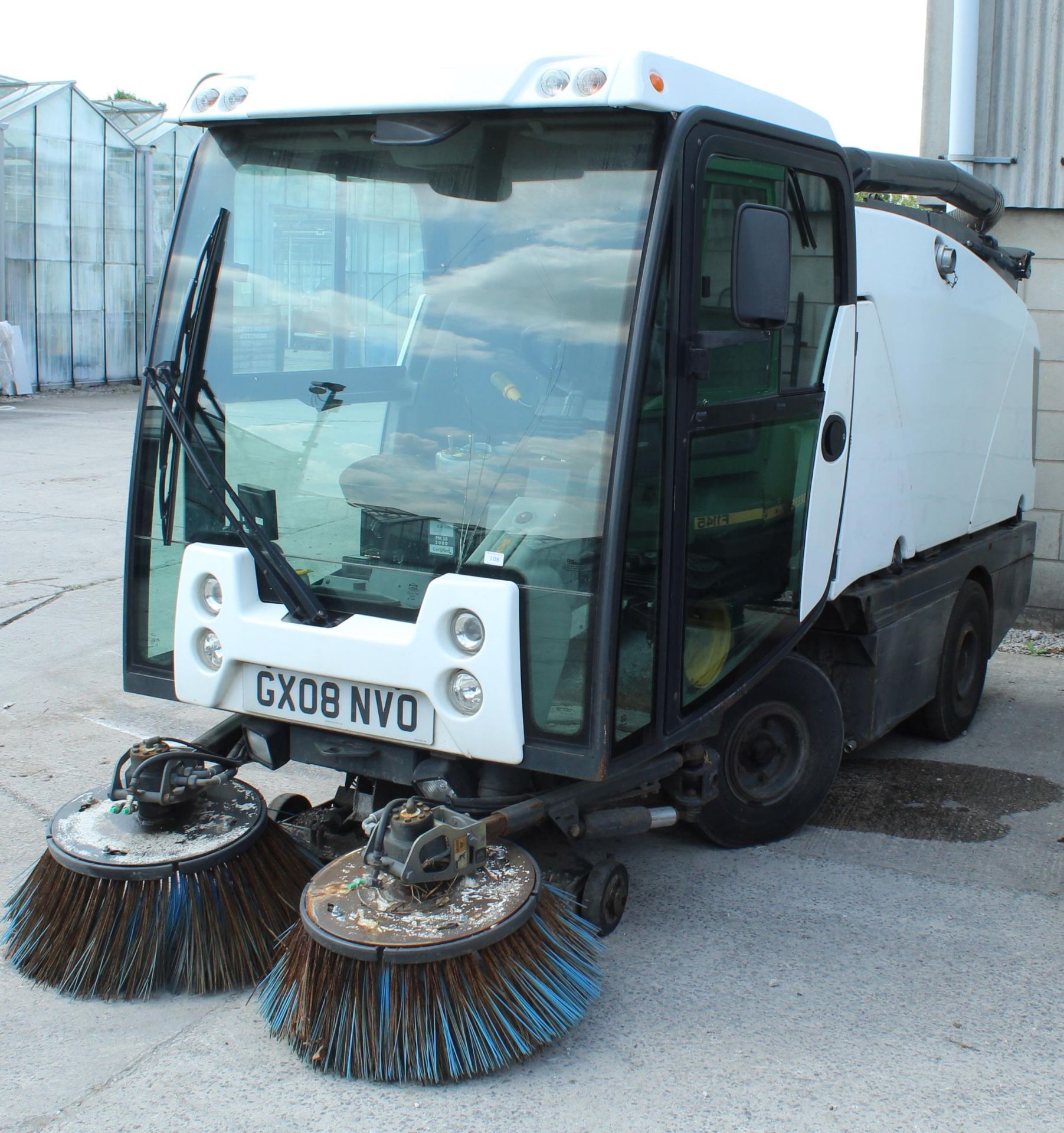 JOHNSTON SWEEPERS GX08 NVD ROAD SWEEP - Image 3 of 4