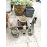 AN ASSORTMENT OF GARDEN ORNAMENTS TO INCLUDE A PLANTER, GNOME AND FISH ETC