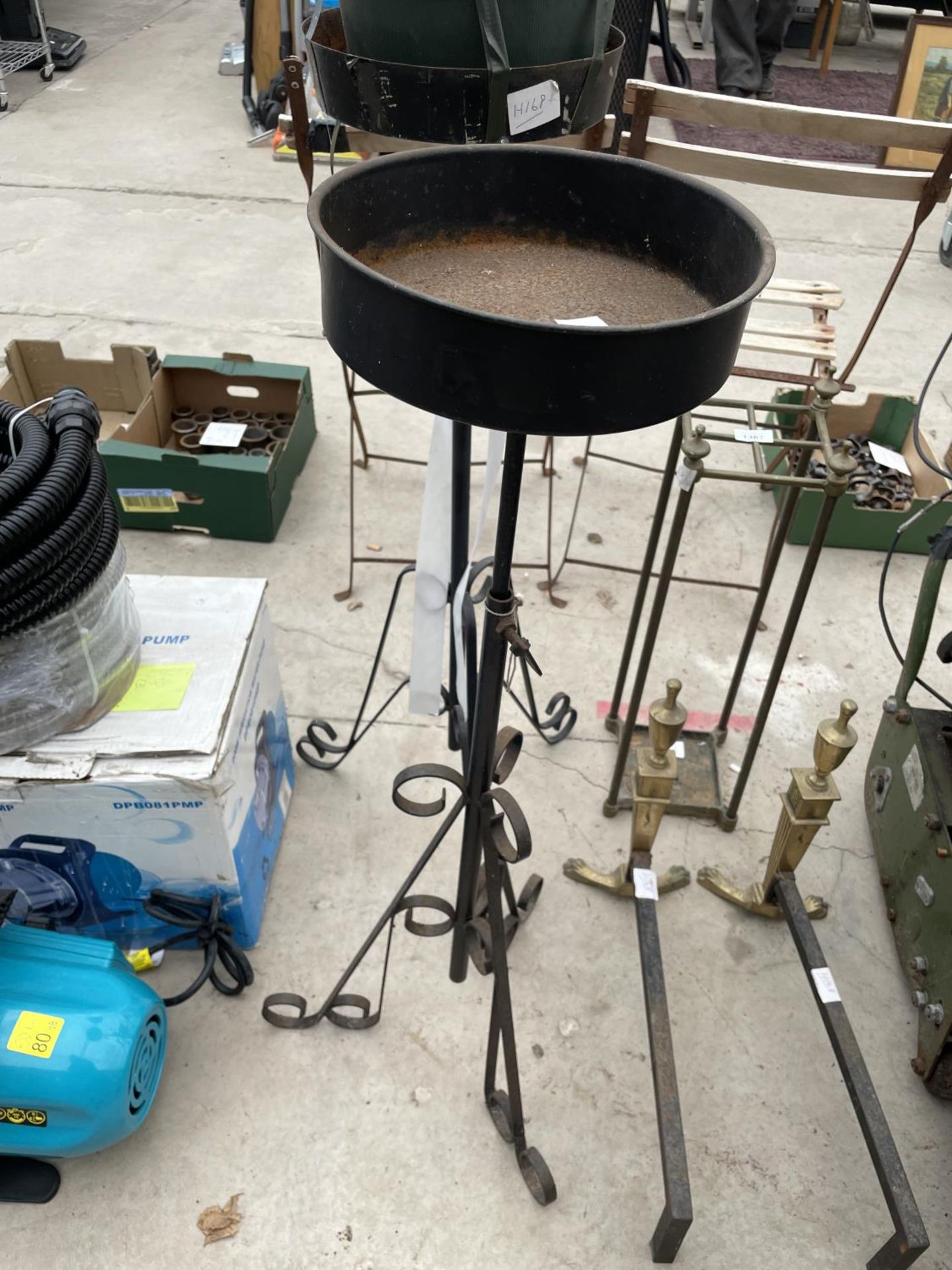 AN ASSORTMENT OF ITEMS TO INCLUDE TWO IRON PLANT STANDS, DECORATIVE BRASS FIRE DOGS AND A STICK - Image 2 of 4