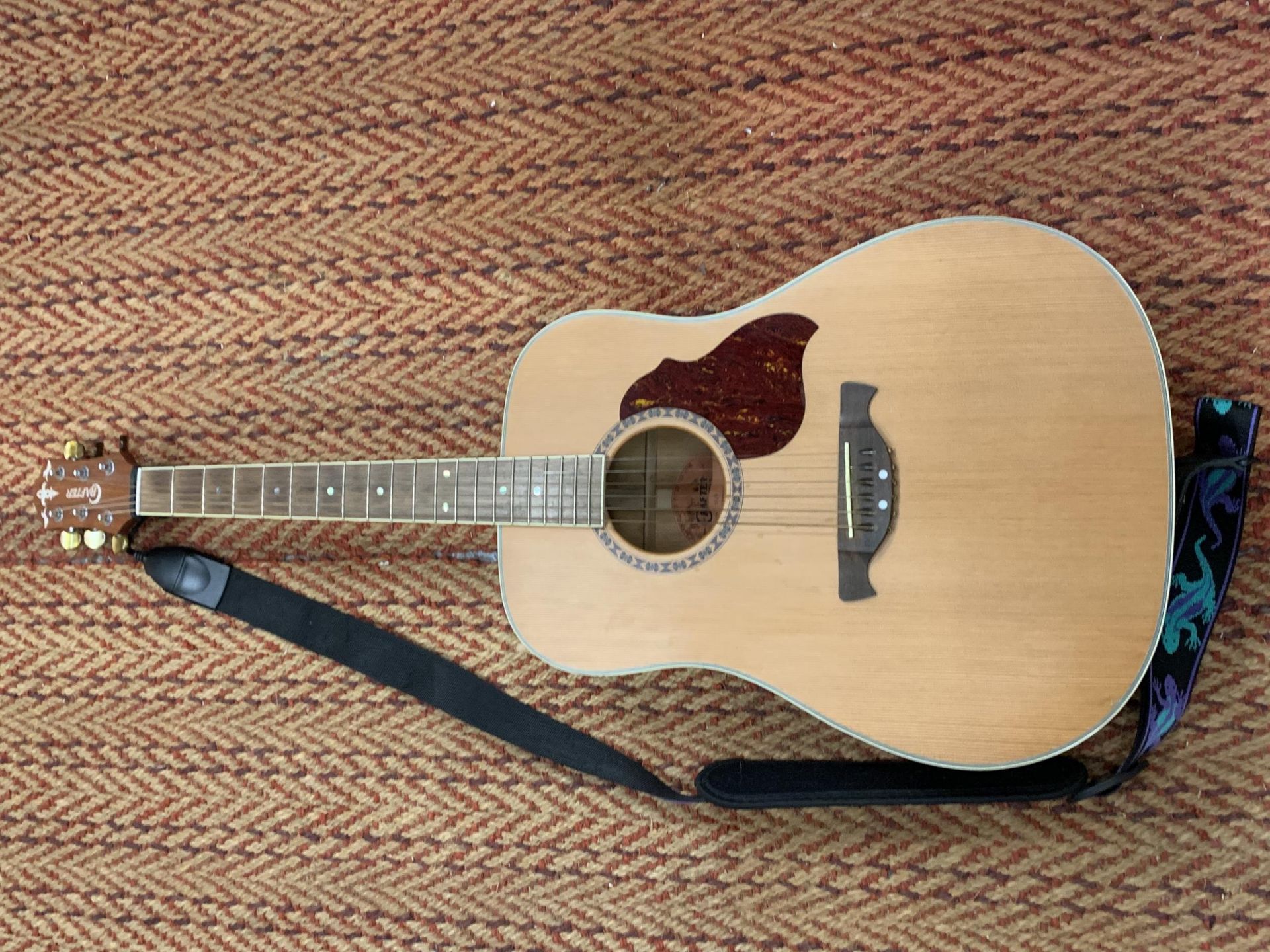 A CRAFTER ACOUSTIC GUITAR SERIAL NUMBER 03033613 WITH CARRY CASE - Image 2 of 5