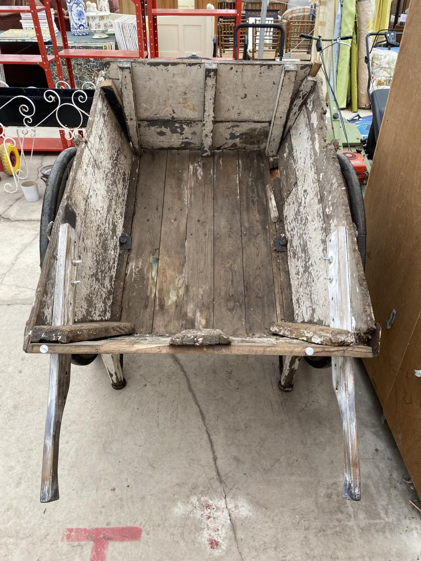 A VINTAGE PAINTED WOODEN MARKET GARDENERS TWO WHEELED TROLLEY WITH METAL BANDED WHEELS AND TWO - Image 7 of 12