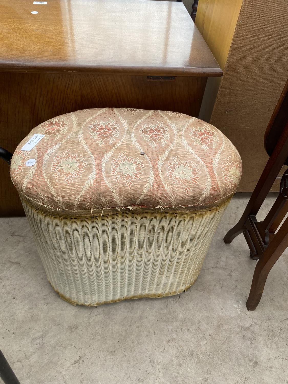 A 1950'S WICKER EFFECT SEWING BOX ON BLACK LEGS AND A KITCHEN CHAIR, LLOYD LOOM OTTOMAN AND AN - Image 5 of 5