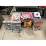 AN ASSORTMENT OF ITEMS TO INCLUDE STAR WARS ANNUALS, BUILD THE TITANIC MODELS AND VARIOUS BOOKS ETC