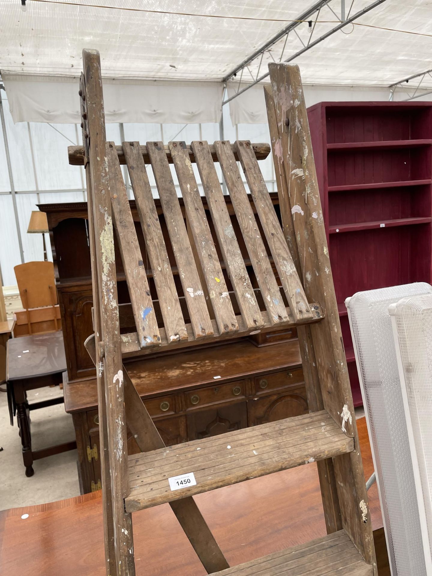 A VINTAGE SIX RUNG WOODEN STEP LADDER - Image 3 of 4