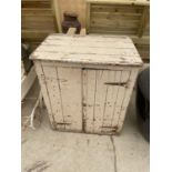 A VINTAGE PAINTED PINE CUPBOARD WITH INTERNAL SHELF