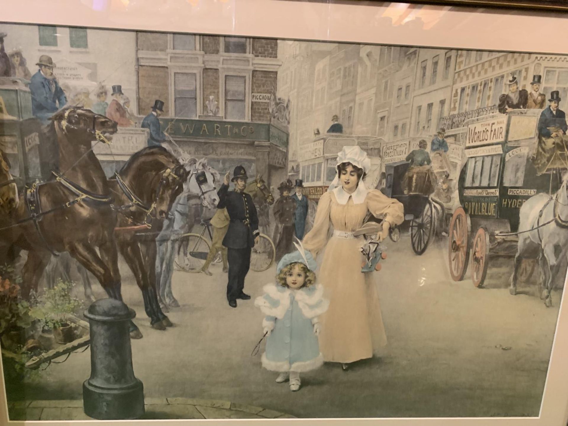 A FRAMED PRINT OF A VICTORIAN STREET SCENE SIZE 89CM X 66CM - Image 2 of 2