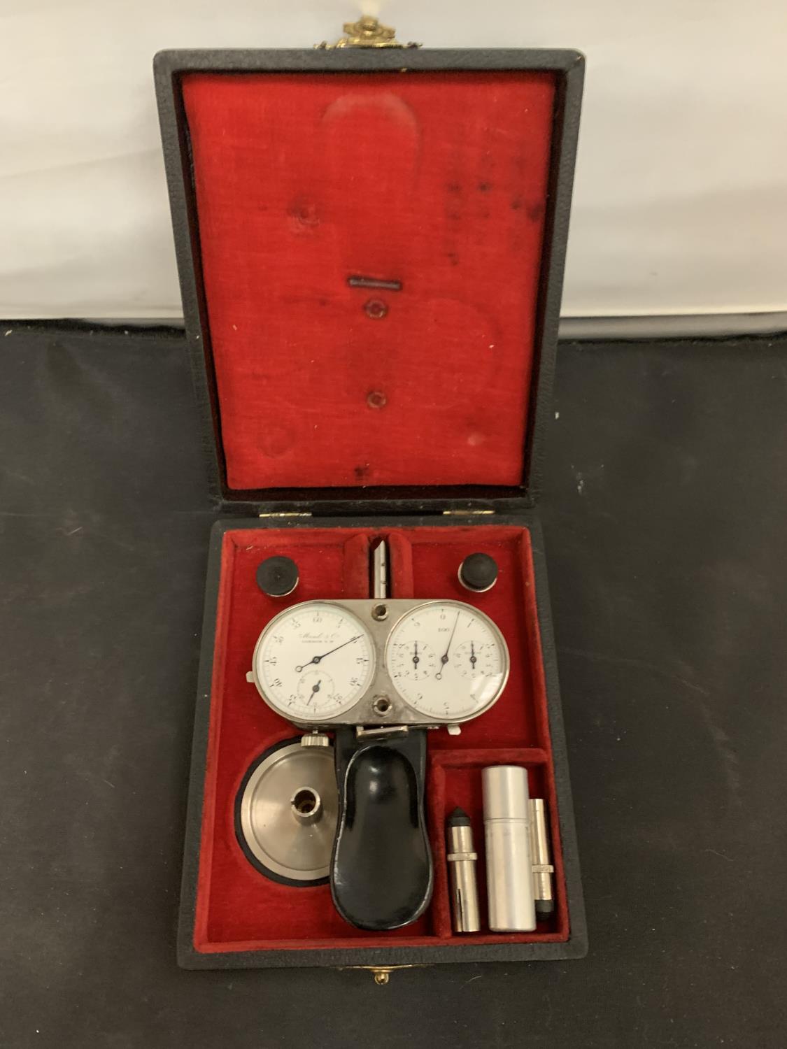 A BOXED VINTAGE 'MOUL & CO' LONDON S.W. IPS METER FOR MEASURING REEL TO REEL TAPE RECORDERS