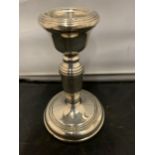 A HALLMARKED BIRMINGHAM SILVER TAPER CANDLE STICK, HEIGHT 11CM