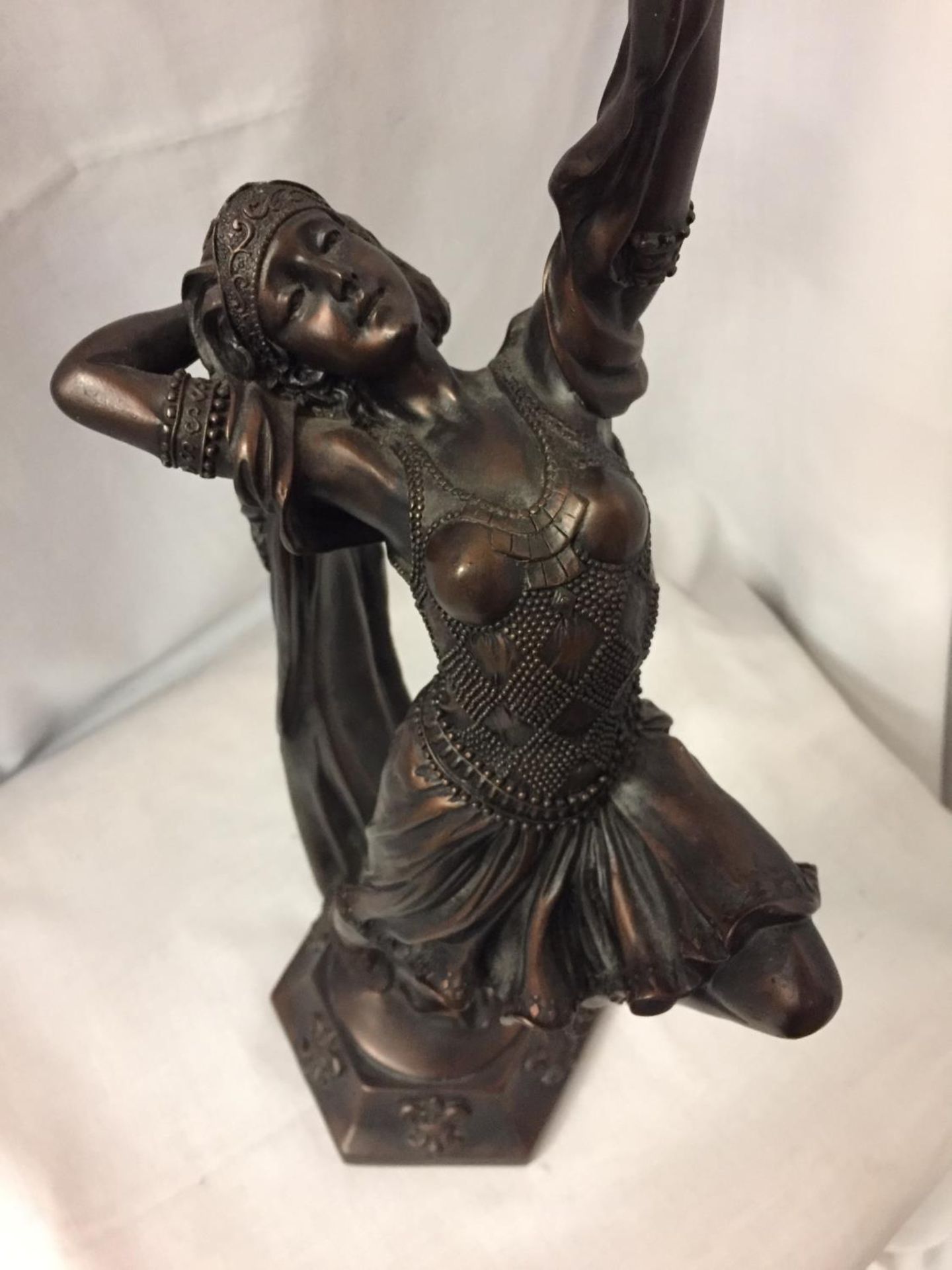 A FIGURE OF A DANCING LADY - Image 4 of 4