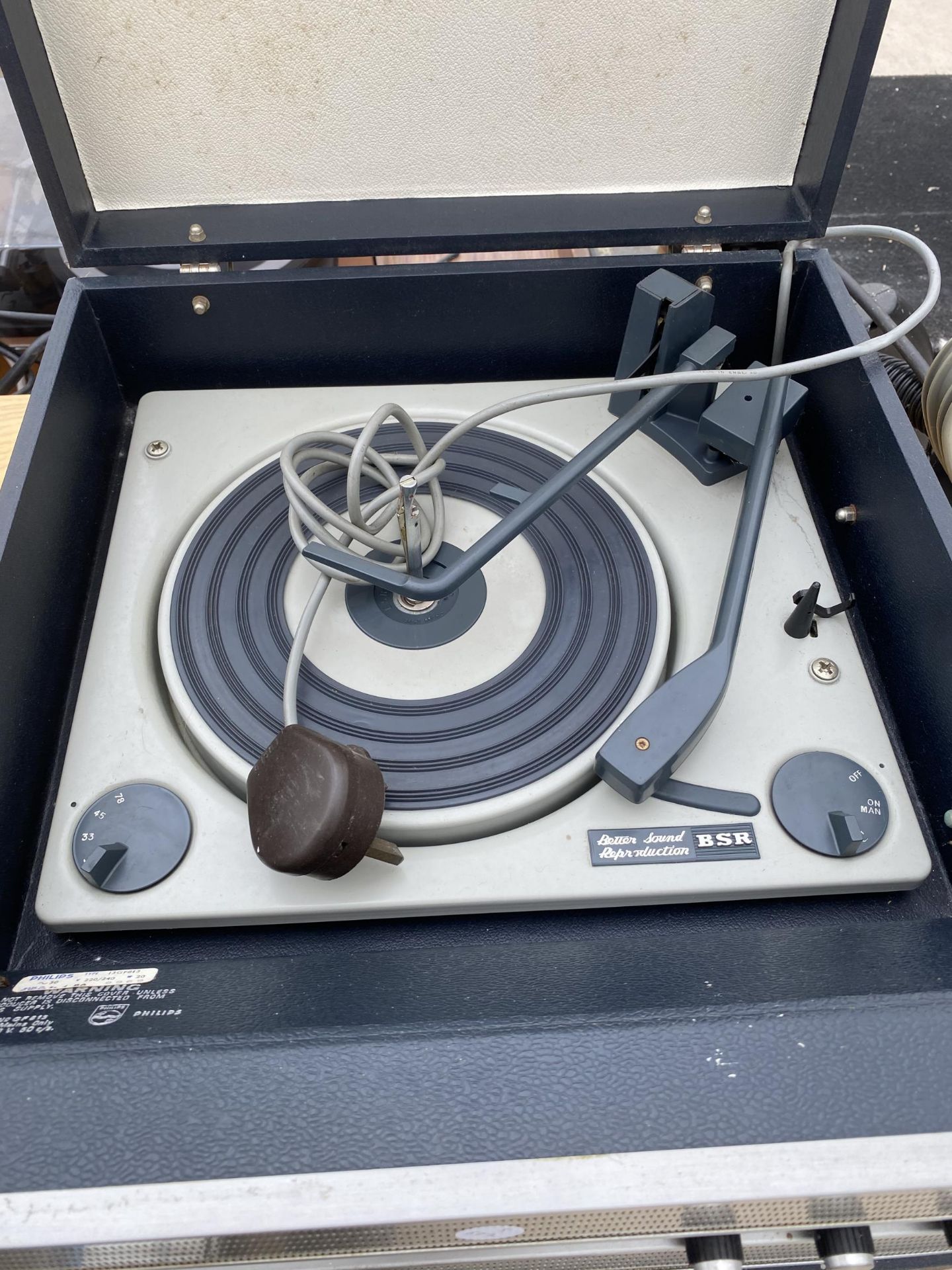 A PHILIPS BSR RECORD PLAYER IN CARRY CASE WITH SPEAKER - Image 3 of 3