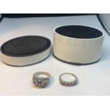 TWO SILVER RINGS WITH COLOURED STONES IN A PRESENTATION BOX