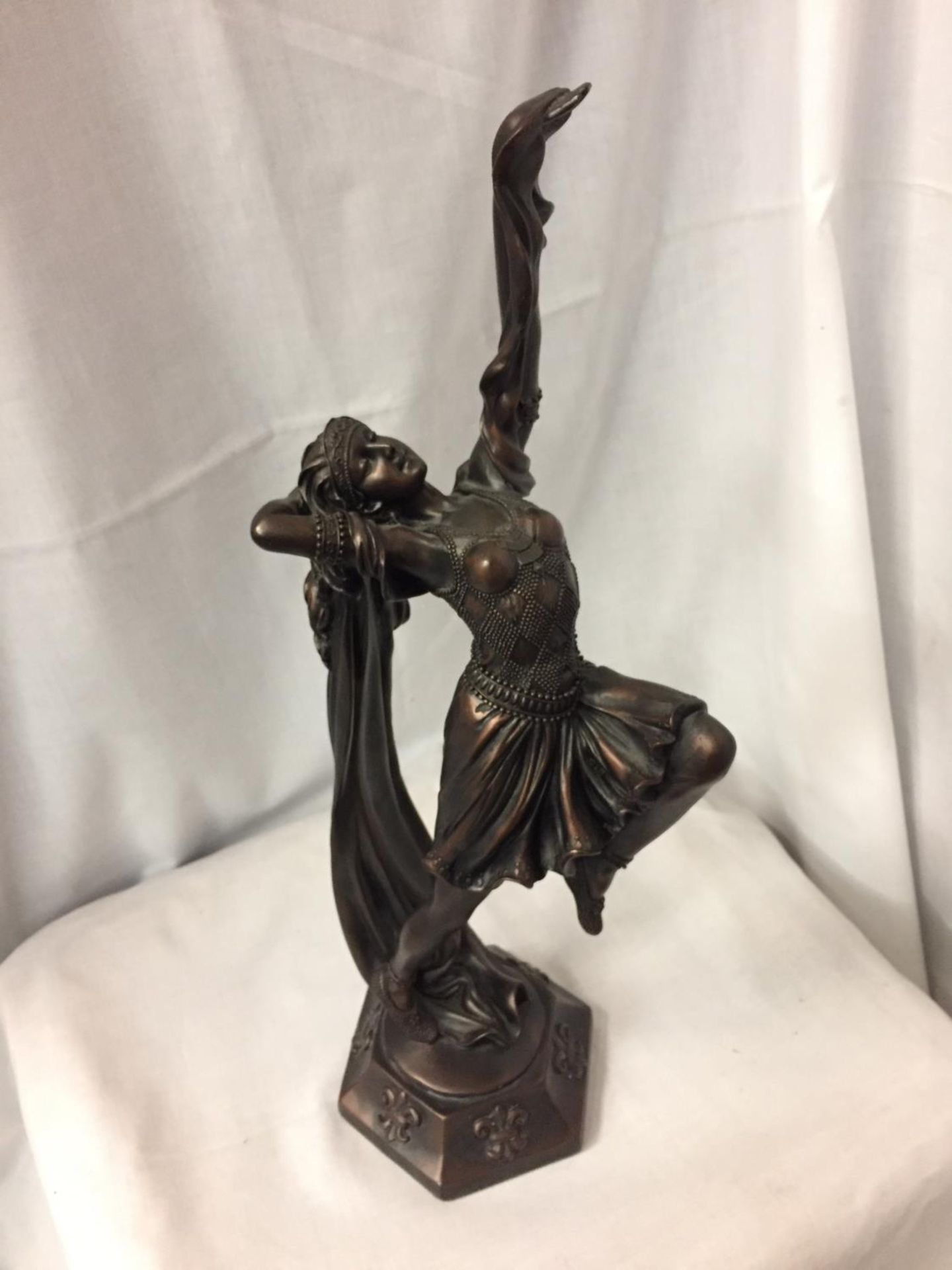 A FIGURE OF A DANCING LADY