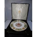 A SPODE 'THE GREEN HOWARD'S PLATE' WITH CERTIFICATE AND BOX
