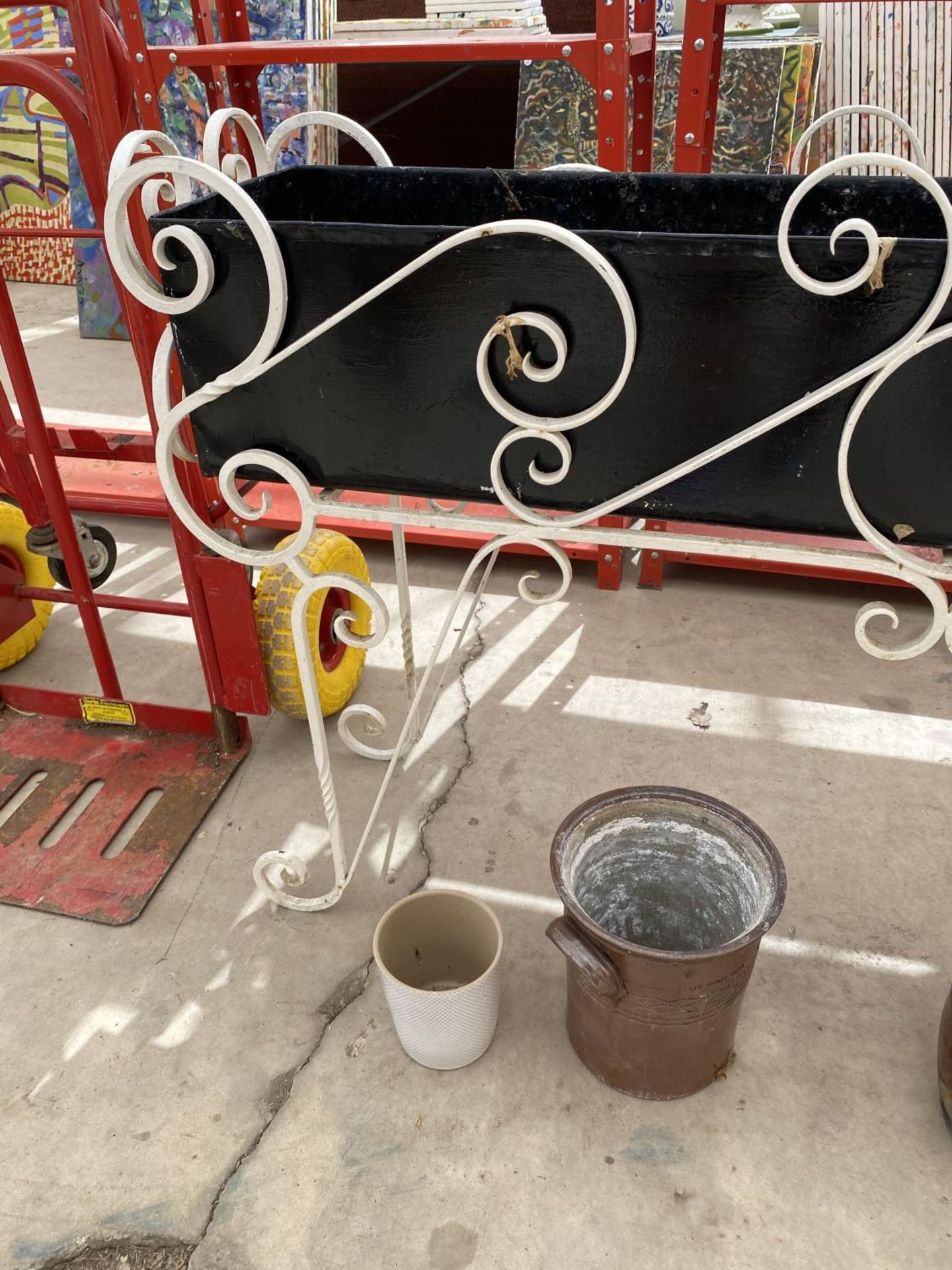 AN ASSORTMENT OF GARDEN PLANTERS TO INCLUDE A TROUGH WITH A DECORATIVE WROUGHT IRON STAND - Image 3 of 4
