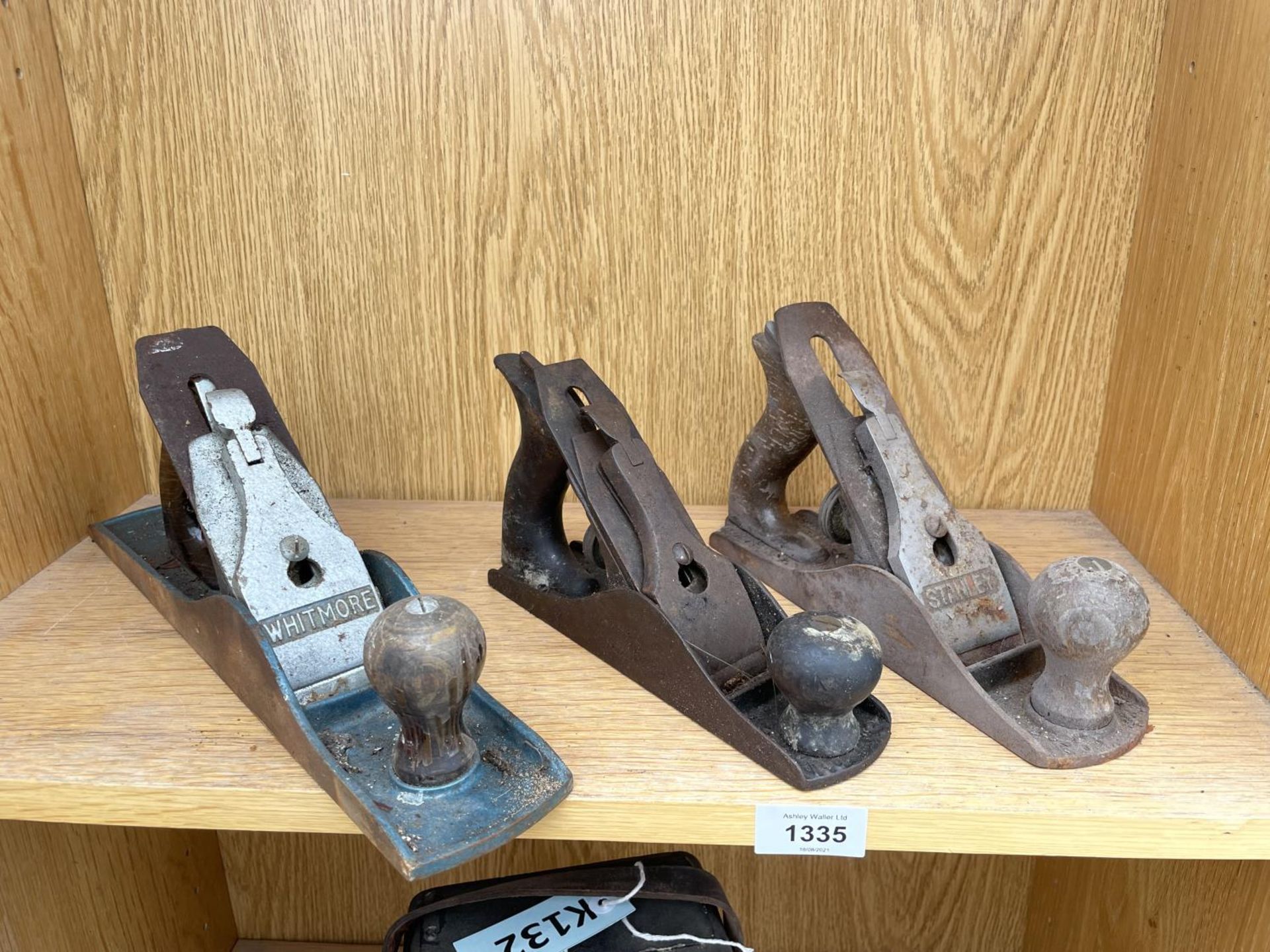 THREE VINTAGE WOOD PLANES TO INCLUDE A WHITMORE AND A STANLEY NO.4