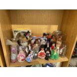 A LARGE ASSORTMENT OF VINTAGE DOLLS AND TOYS