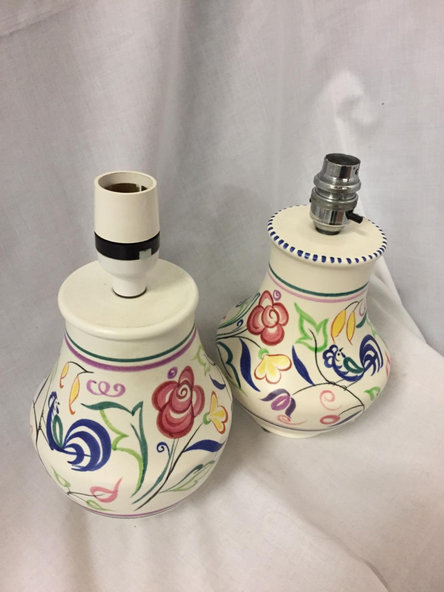 TWO POOLE POTTERY HAND PAINTED TABLE LAMPS - Image 5 of 5