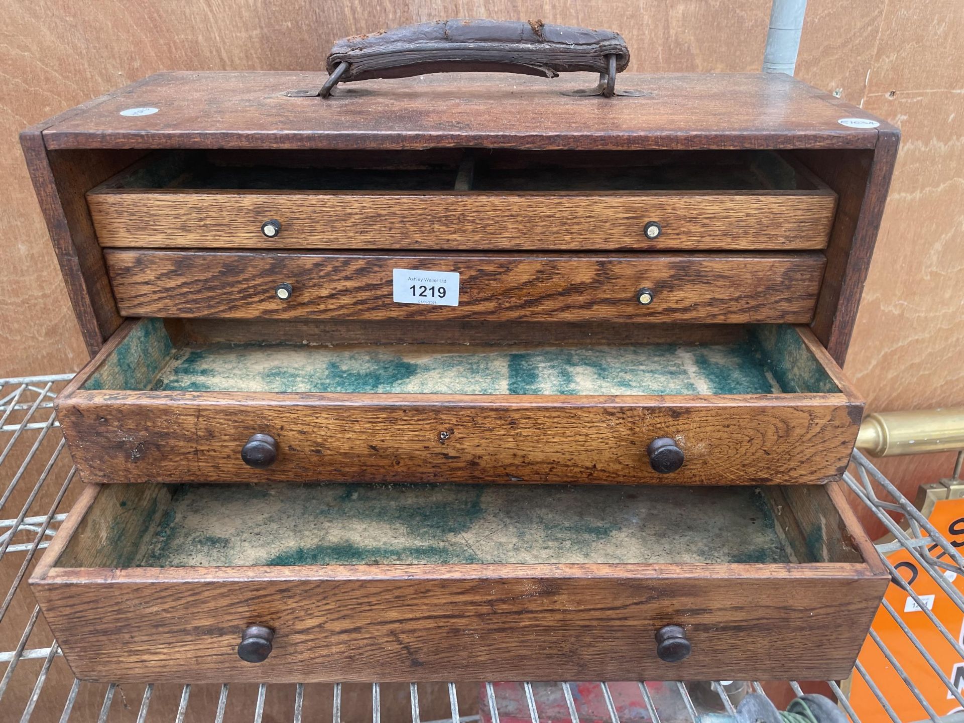 A VINTAGE FOUR DRAWER OAK ENGINEERS CHEST - Image 2 of 3