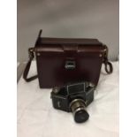 A 1930'S IHAGEE EXACTA CAMERA WITH LEATHER CASE