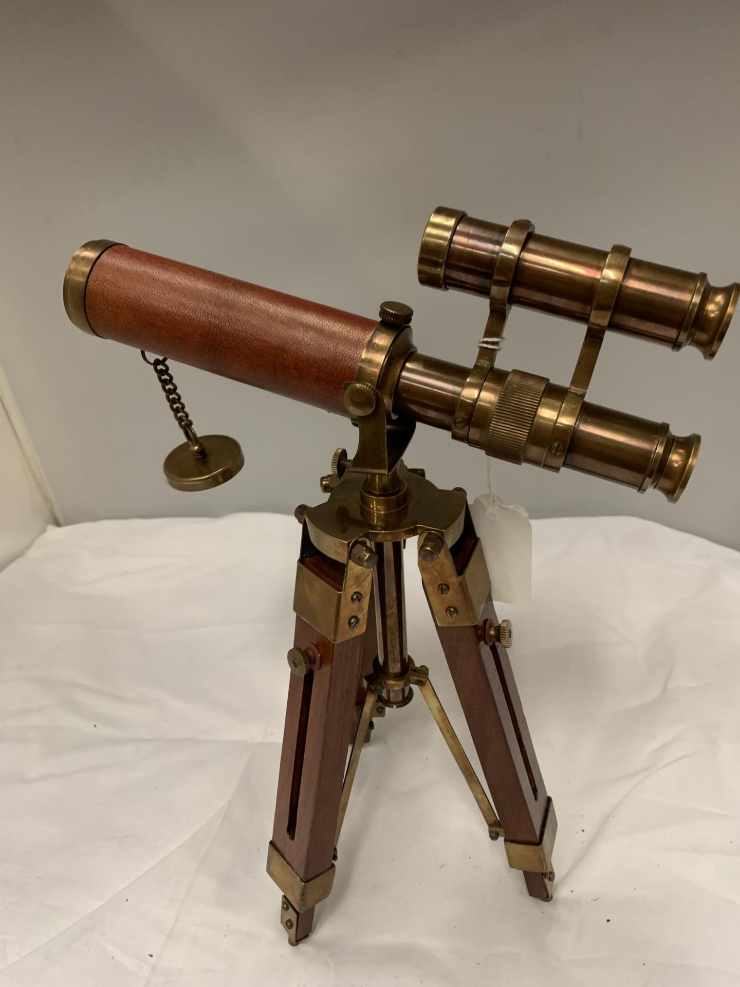 A BRASS, WOOD AND LEATHER TELESCOPE ON TRIPOD STAND - Image 3 of 4