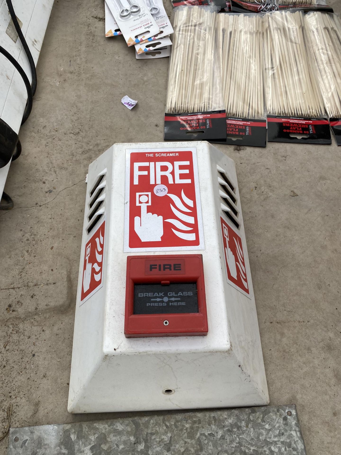 A PAIR OF SCREAMER FIRE ALARM SYSTEMS - Image 3 of 3