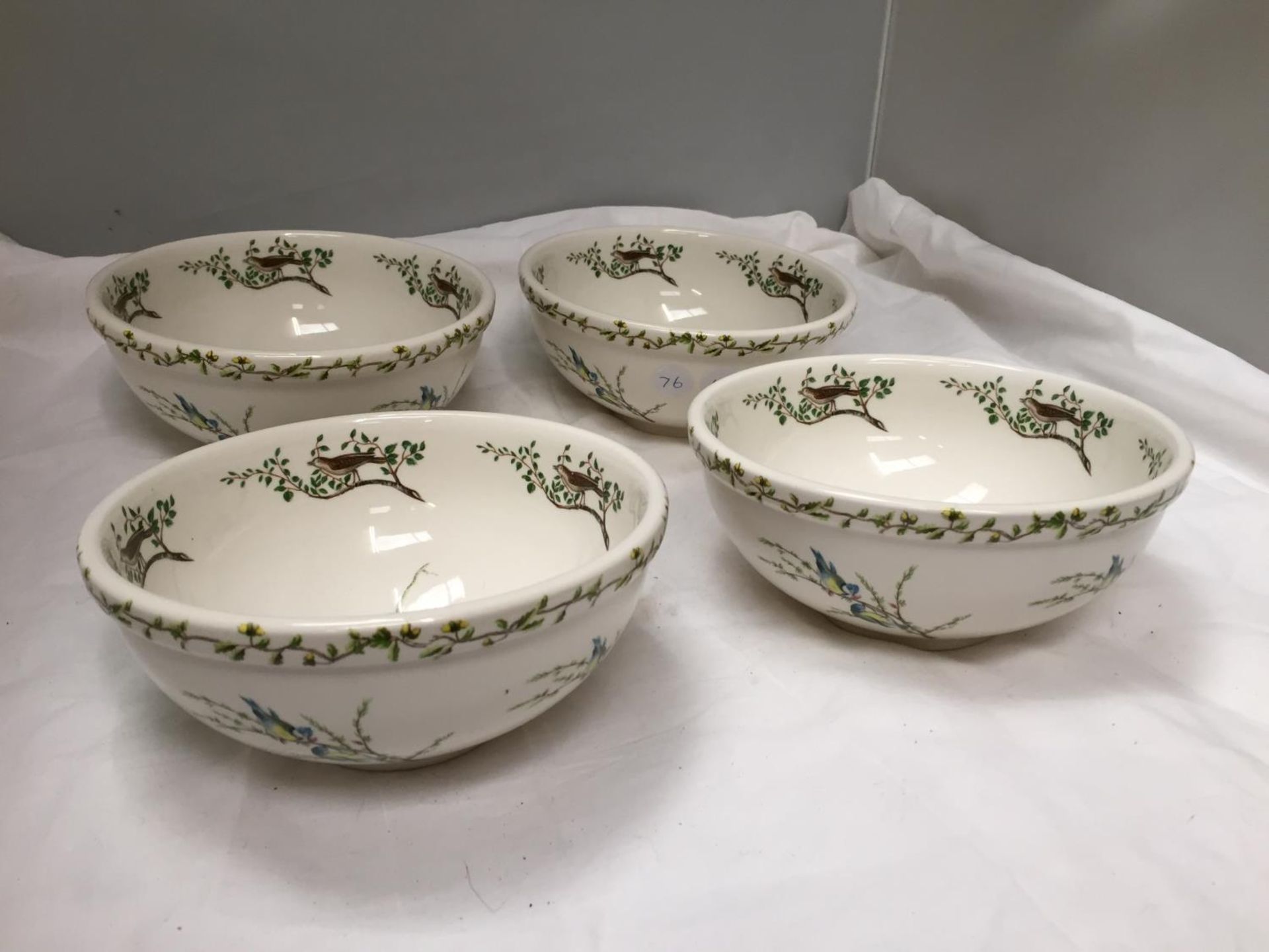 FOUR PORTMEIRION BOWLS WITH BIRDS - Image 2 of 6